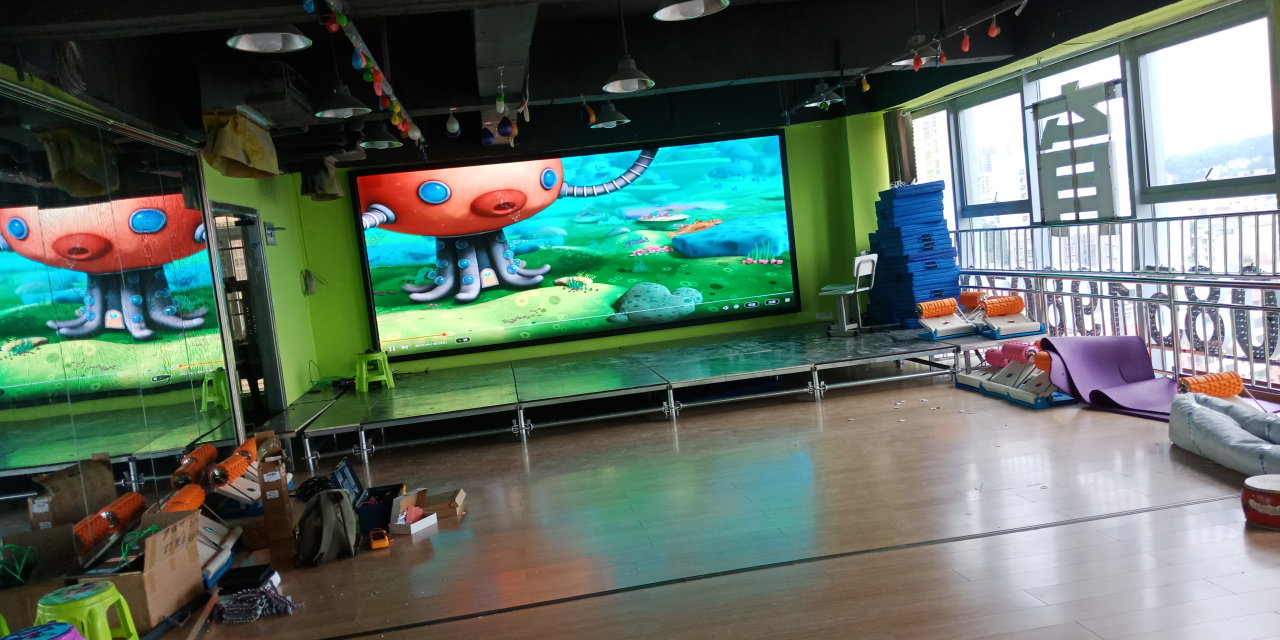 智慧幼兒園<a href=http://suerben.cn target=_blank class=infotextkey>led顯示屏</a>