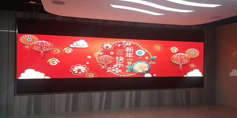 室內(nèi)超長(zhǎng)<a href=http://suerben.cn target=_blank class=infotextkey>led電子屏</a>